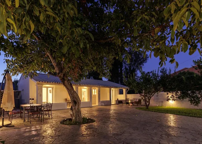 Walnut House - Peaceful Private Garden