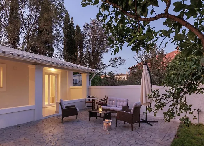 Walnut House - Peaceful Private Garden
