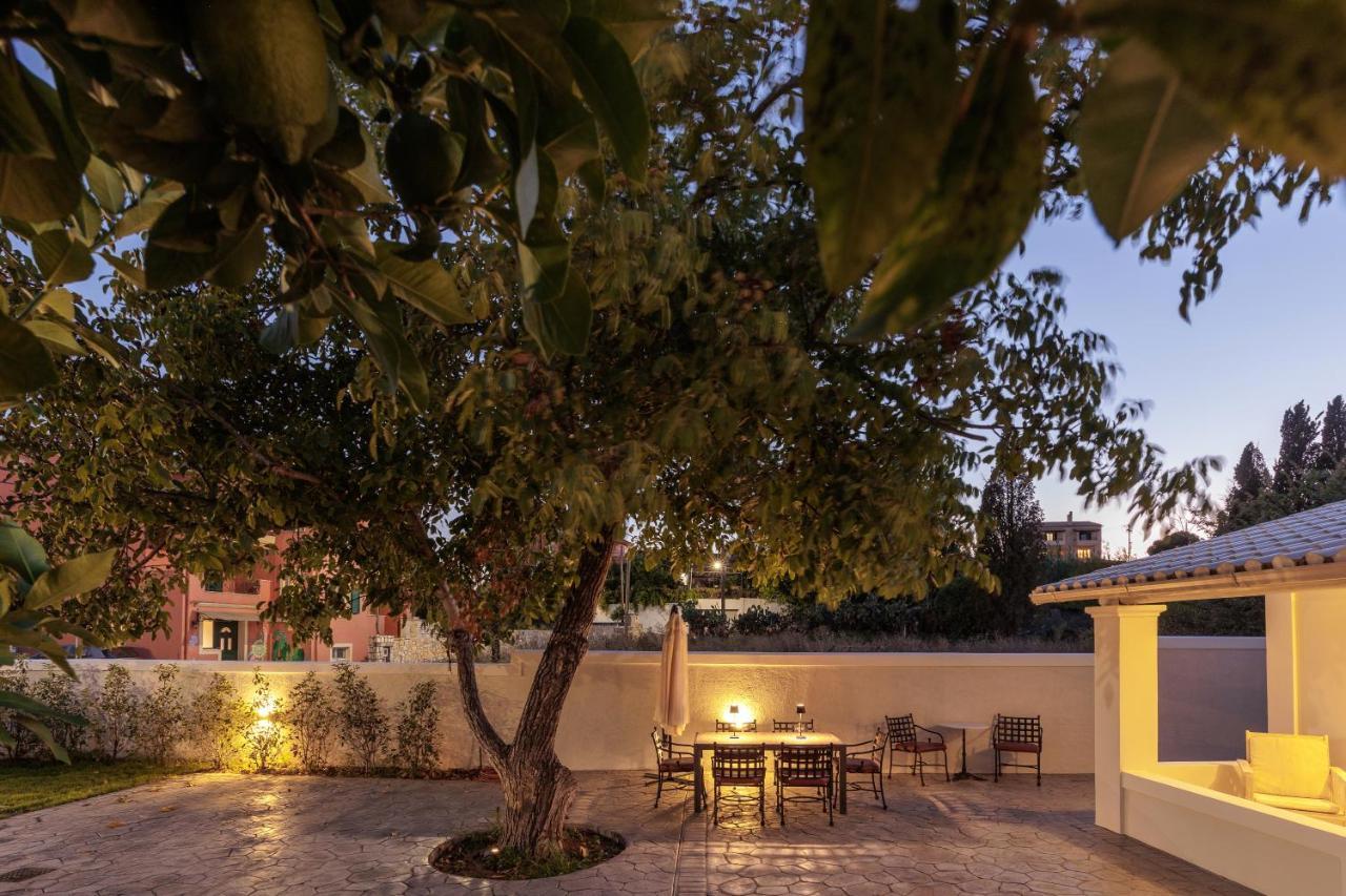 Walnut House - Peaceful Private Garden Villa Alepou